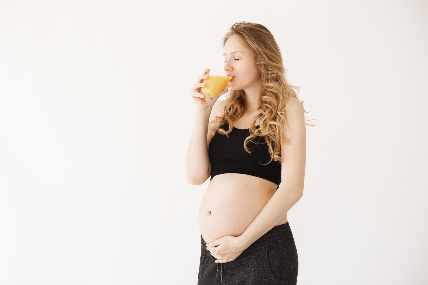 Foods and Dietary Supplements Suggestion for Pregnant Women